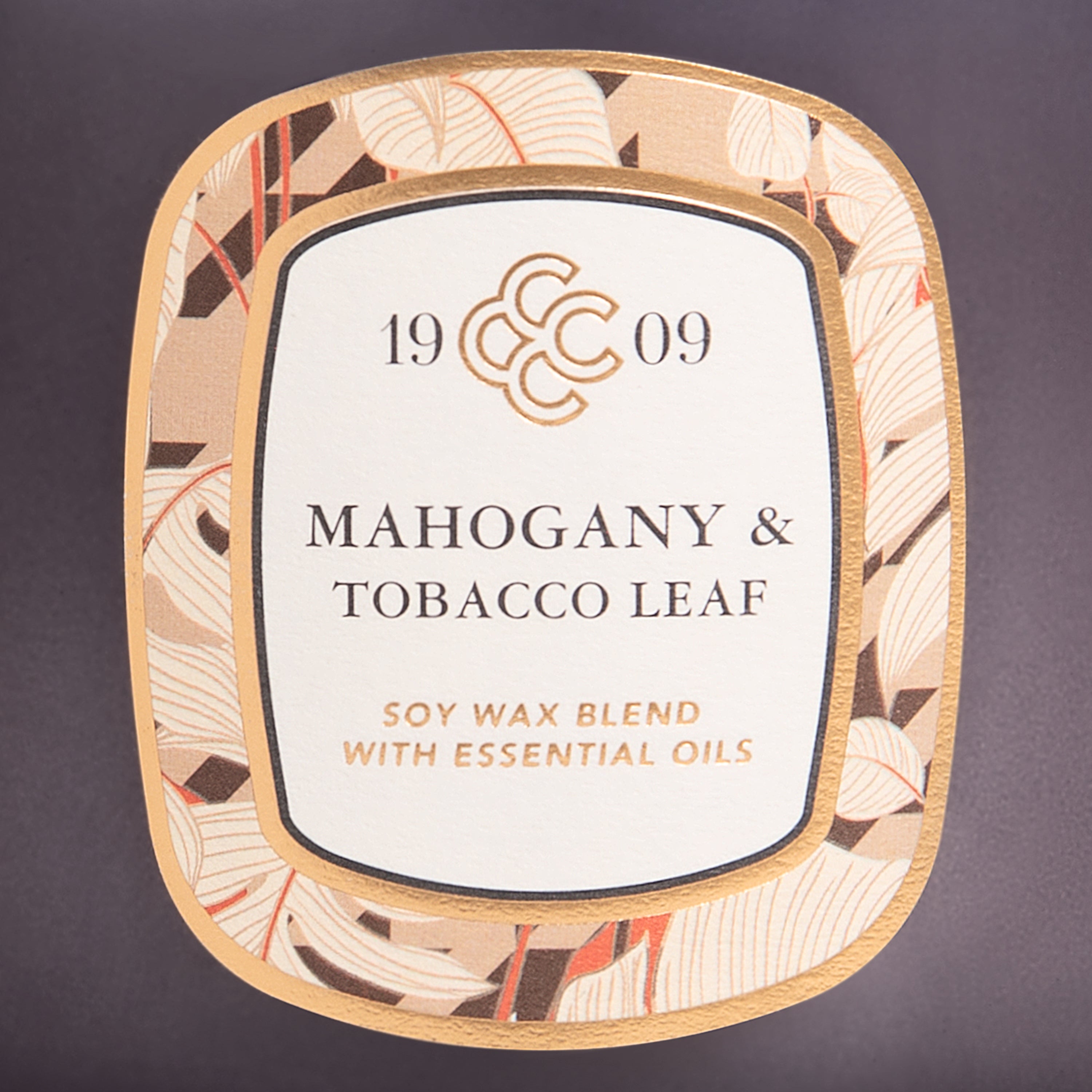 Mahogany_tobacco_leaf_candle