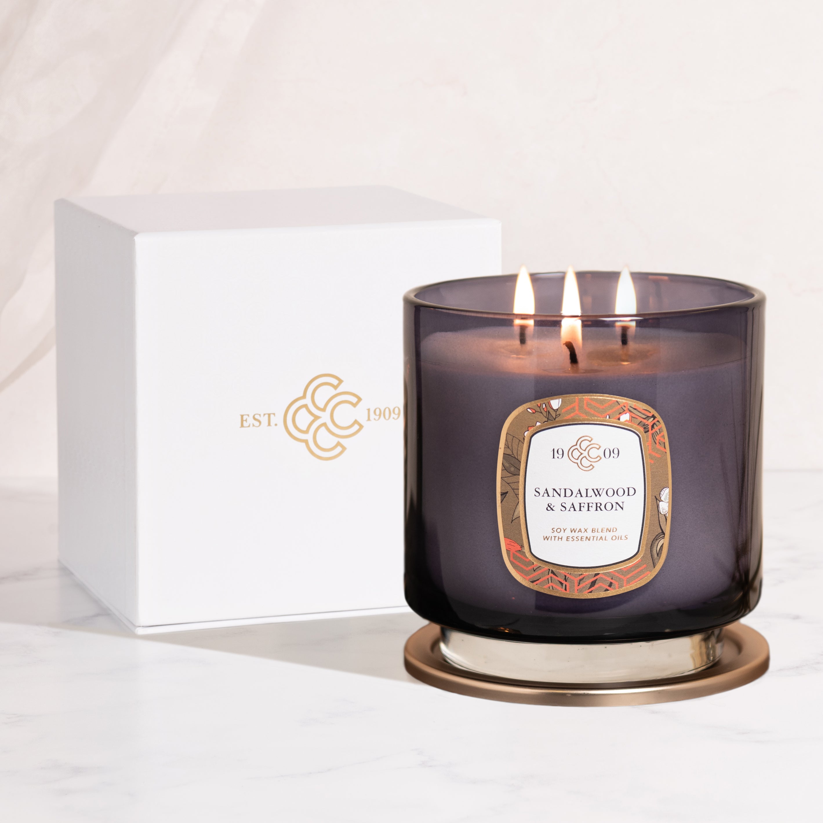 sandalwod_saffron_candle