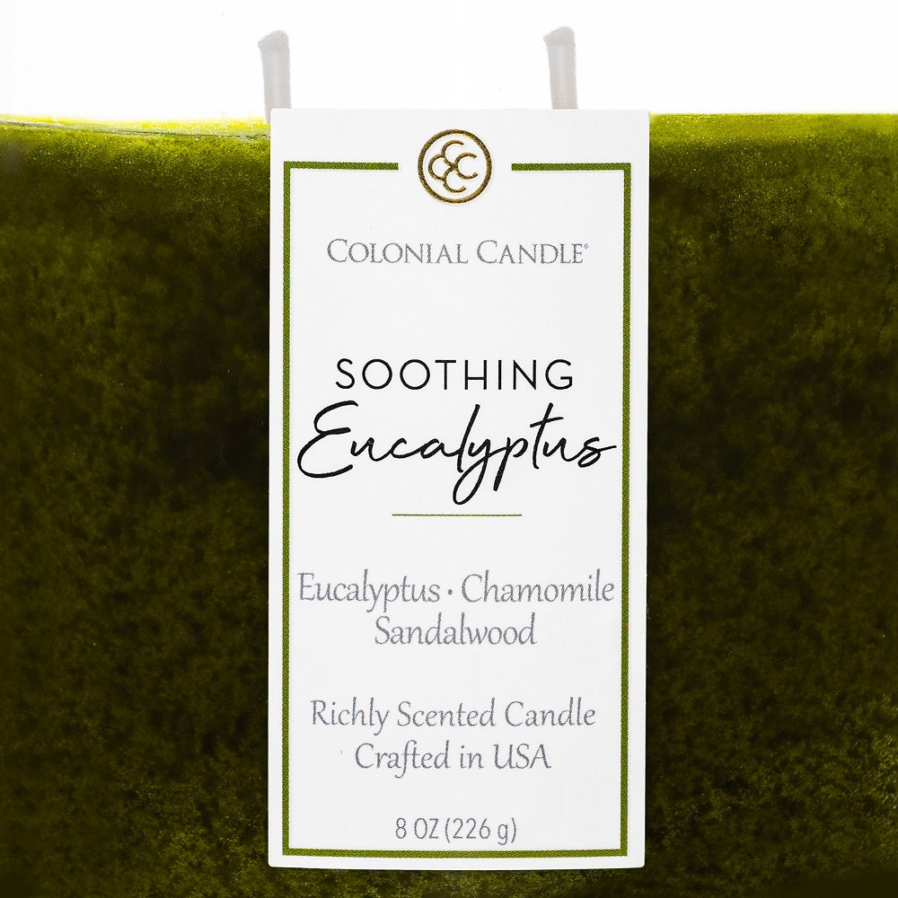 soothing_eucalyptus_8oz_signature_candle